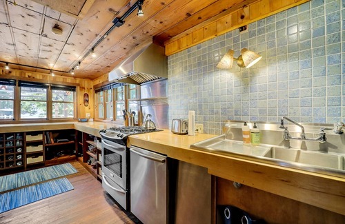 Indian River House | Anchor Lodge: Your Ultimate Summer Retreat: Swim, Kayak, and Relax !