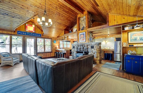 Indian River House | Anchor Lodge: Your Ultimate Summer Retreat: Swim, Kayak, and Relax !