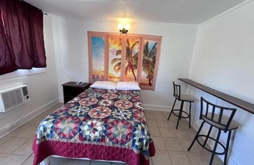 Surfside Beach Hotel | Anchor Motel & RV Park