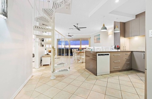 Cullen Bay Condo | Anchor Point Penthouse: Marina Views ~ Pool ~ BBQs