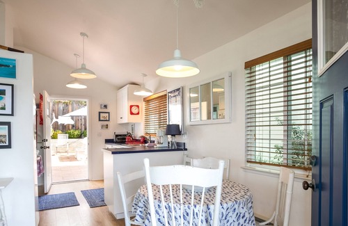 Eastside Santa Cruz House | Anchor's Away
