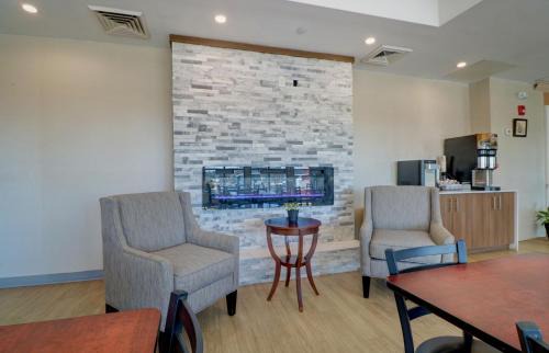 Portsmouth Hotel | Anchorage Inn and Suites