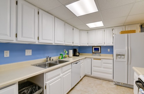 Turnagain Apartment | Anchorage Vacation Rental Near Coastal Trail!