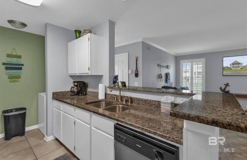 Oak Condo | Anchors Away Gulf Shores Alabama 1 bedroom condo
