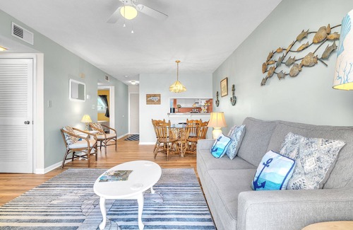 Long Beach Condo | Anchors Away: Oceanfront Condo with Community Pool, Close to Oak Island Pier
