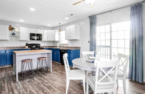 Buckeye Lake Cottage | Anchors Away - Relaxing Cottage Minutes from Lake