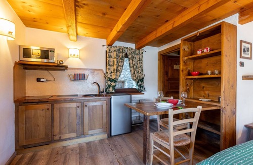 Valtournenche Apartment | Ancienne Bergerie Studio 1 by Interhome
