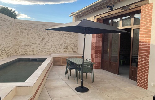 Boujan-sur-Libron House | Ancienne Cave Vinaire Aménagée en Loft Avec Patio et Mini-piscine