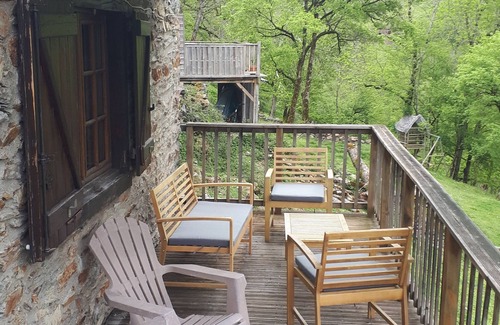 Melles House | Ancienne Grange Rénovée à la Frontière Espagnole