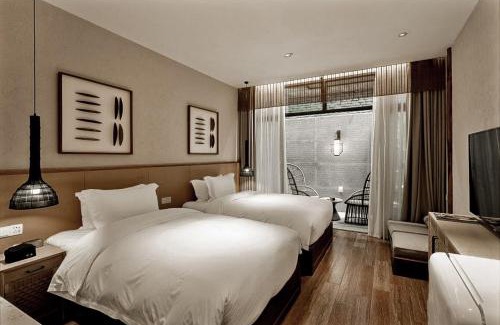 Chengdu City Centre Hotel | Ancient Charm Inn Chengdu
