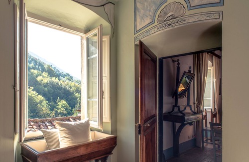 Ortonovo Villa | Ancient luxury oil mill