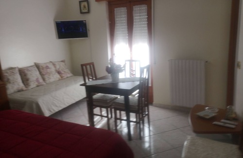 Regalbuto Bed & Breakfast | Ancient Portal Host Roberto