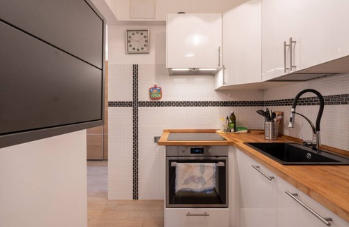 Quartiere XVII Trieste Apartment | Ancient Roman Style - 7th Floor - Exclusive Apt