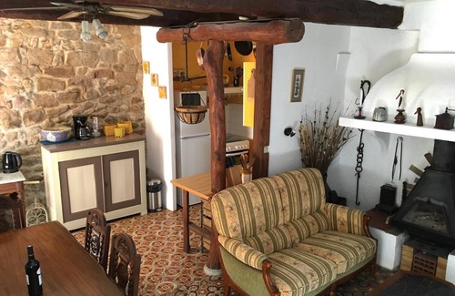 Assignan House | Ancient Roman Village House with Roof Terrace