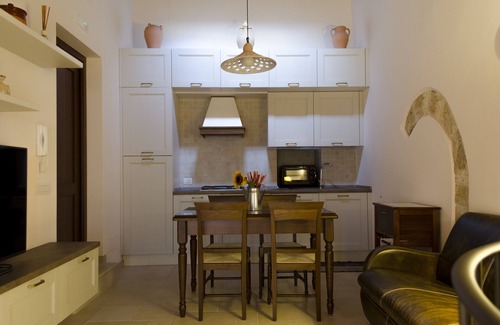 Altamura House | ANCIENT THIRTEENTH CENTURY HOUSE within walking distance of the Cathedral
