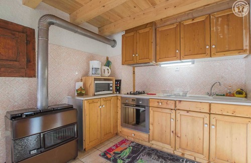 Ugine House | ANCOLIE JOLY - UGINE