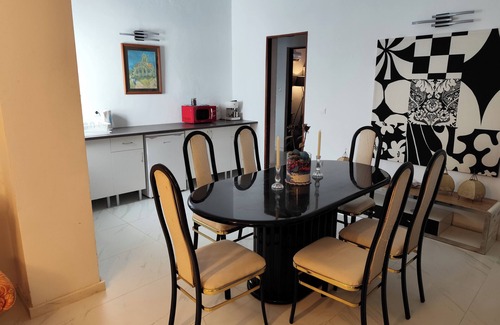 Coin Villa | Andalusian Pool Parties, Music & Magic