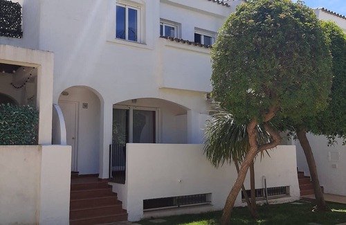 Rota House | Andalusische Traumreihenhaus mit 3 Terrasen Neben Golfplatz in Costa Ballena ,