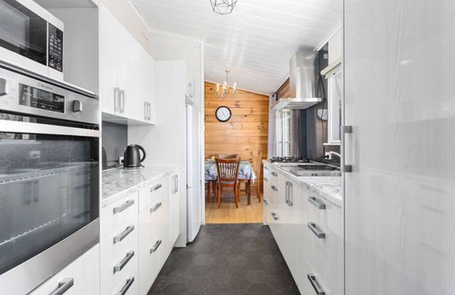 Waiotahi House | Andam Cottage, Central Opotiki