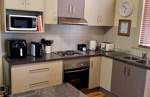 Rivoli Bay Cottage | Anderl's Beach Cottage experience ambience of a bygone era with a modern touch