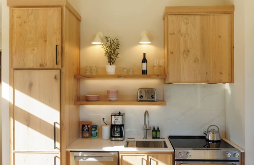 Fish Creek Cottage | Andern at Loma Cottages
