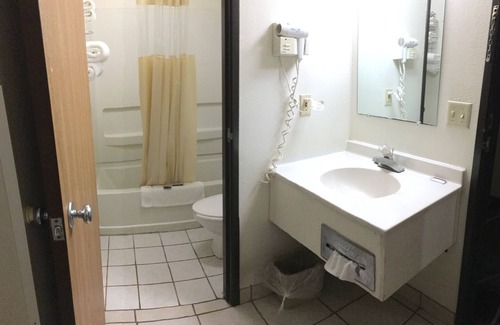 Chesterfield Hotel | Anderson Chesterfield Travel Inn