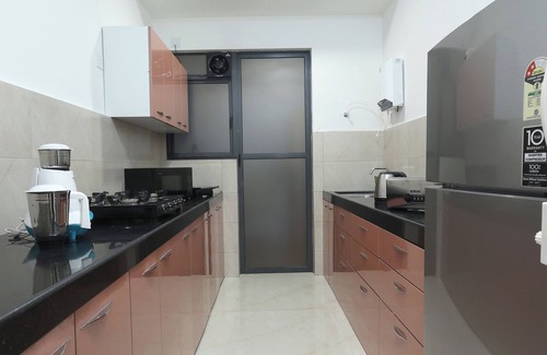 Vile Parle House | Andheri 2 BHK – Prime Location for Corporate Stays