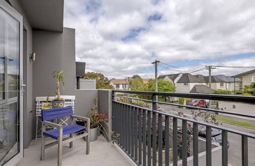 Merivale House | Andover Street Honey