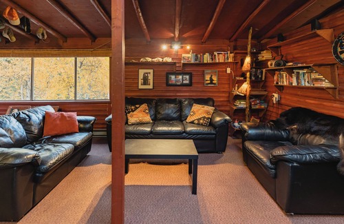 Fort Smith Cabin | Andrew Lake