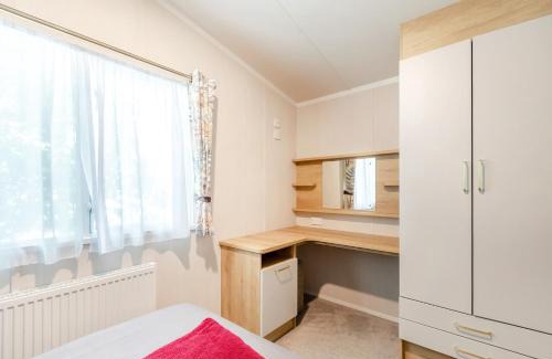 Axminster Resort | Andrewshayes Holiday Park