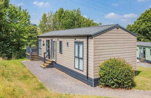 Axminster Resort | Andrewshayes Orchard Retreat