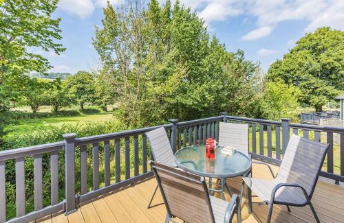 Axminster Resort | Andrewshayes Orchard Retreat