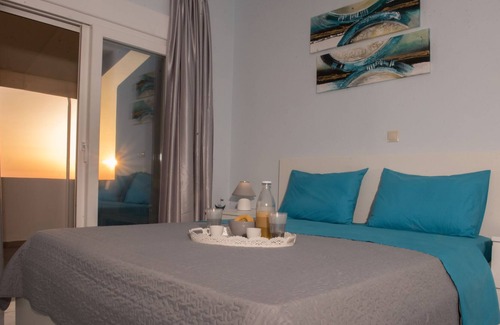 Neo Kalamaki Apartment | Andriana''. The emerald of the south.