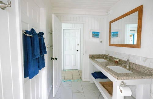 Rolle Town Hotel | Andros Beach Club