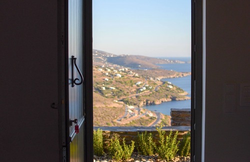 Gavrio Villa | Andros Tessera - Senior Villa