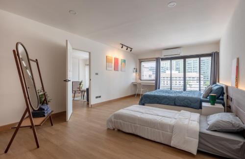 Khlong Tan Nuea Apartment | AndStay