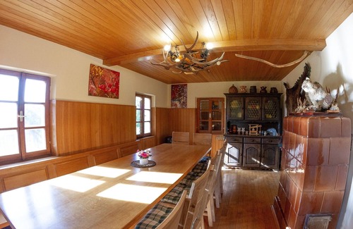 Cerklje ob Krki House | Andy's Holiday Home with HotTub & Sauna
