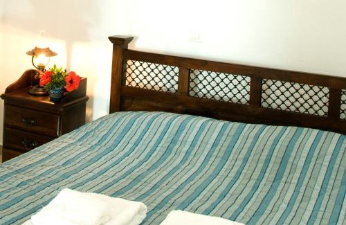 Oia Apartment | Anemomilos