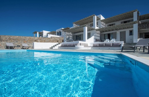 Parasporos Villa | ANEMOS retreat in Paros with pool, stunning sea view, near sandy beaches