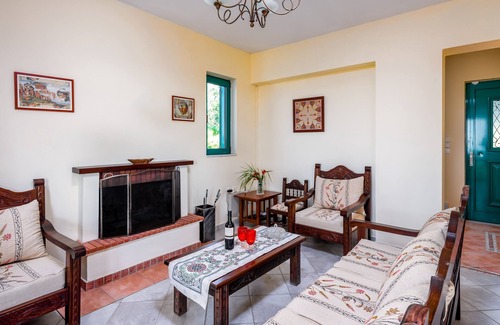Salakos Villa | Anemos Villa in Salakos
