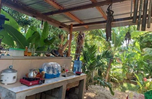 Siquijor House | Anerose homestay, Aleonas Room.