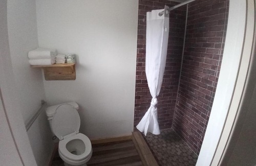 Cortez Cabin | Aneth Lodge Budget 6