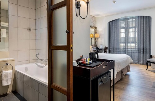 Hilton Hotel | ANEW Hotel Hilton Pietermaritzburg