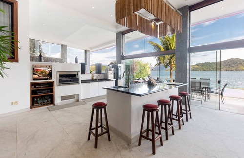 Itanema Villa | Ang006 - Magnificent seafront house in Angra