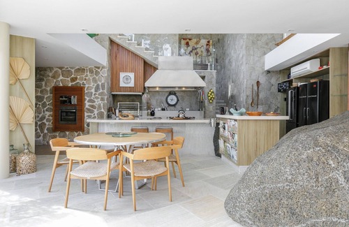 Retiro Villa | Ang022 - Stunning beach villa in Angra dos Reis