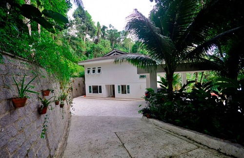 Mambucaba Villa | Ang046 - Beautiful beachfront mansion in Angra dos Reis