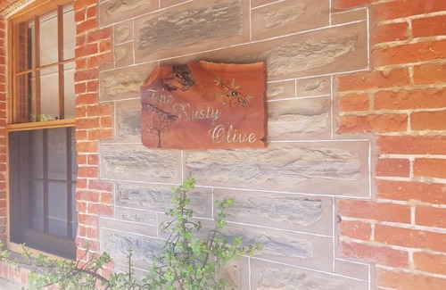 Angaston Bed & Breakfast | Angaston's Rusty Olive B&B