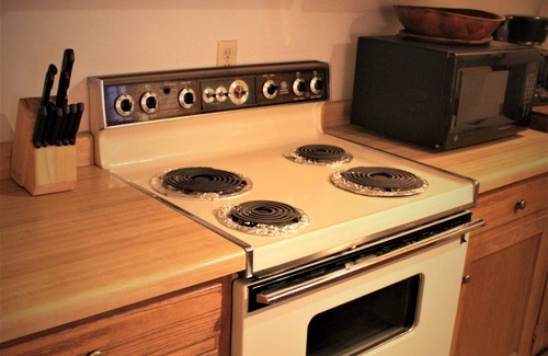 Angel Fire Condo | Angel Fire Mountain Retreat! Cozy 2 bedroom, 2 bath condo, sleeps 6 people.