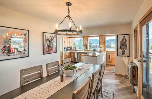 Angel Fire Cottage | Angel Fire Mtn View Cabin w/Hot Tub: 2 Mi to Ski