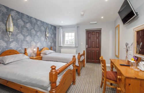 Bircotes Hotel | Angel Inn Misson